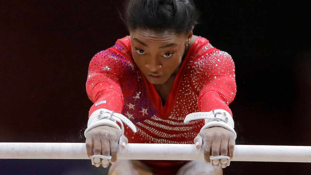 Still golden: Biles, Americans roll at world championships